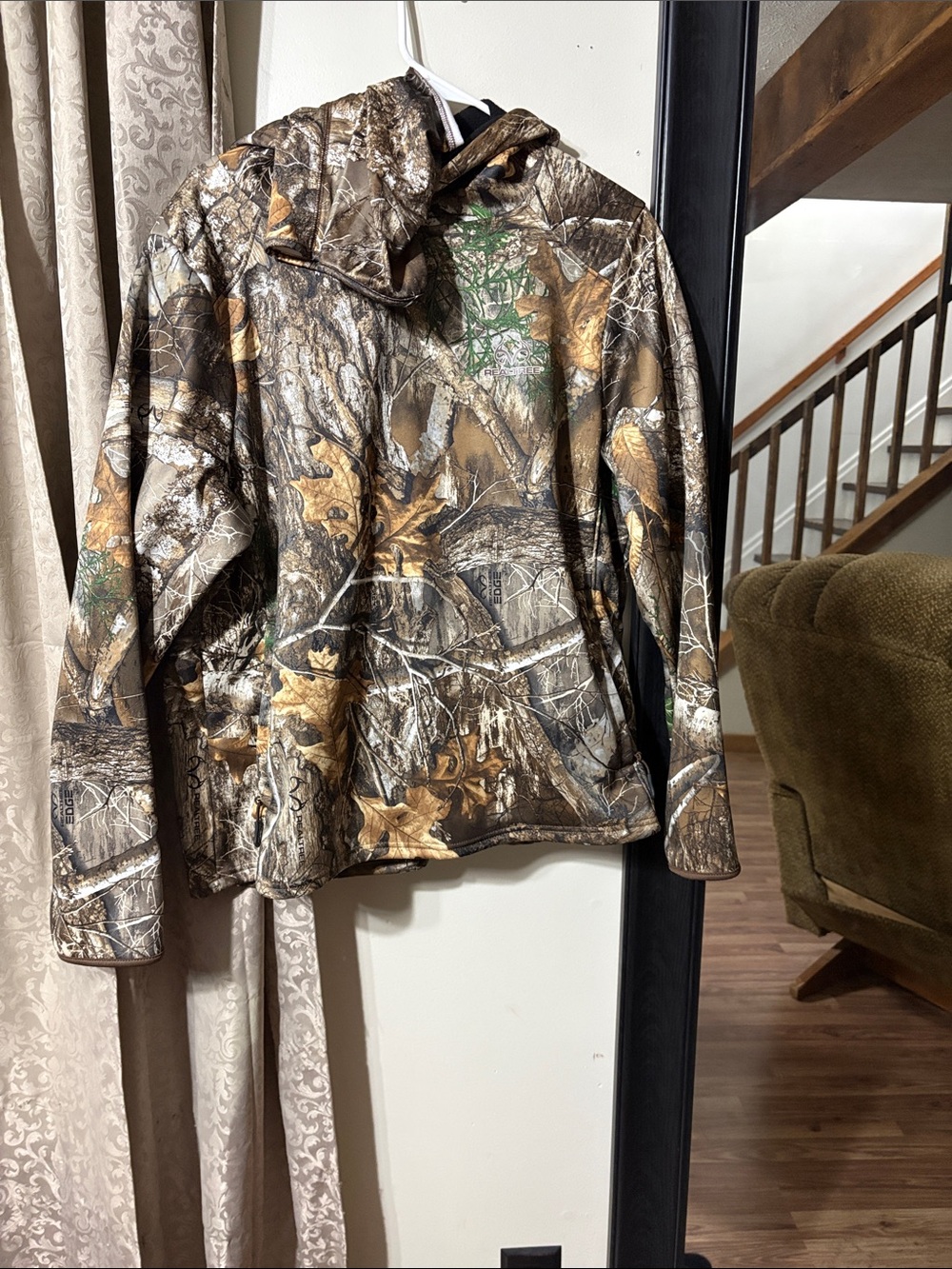 Women’s Camouflage Hooded Jacket - built-in face mask - Brown Camo